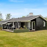Ensio - 1-2km From The Sea By Interhome