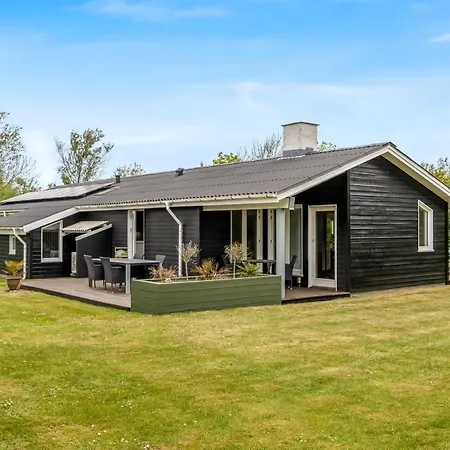 Ensio - 1-2km From The Sea By Interhome
