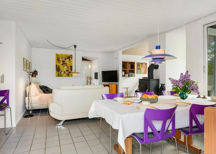 Holiday home Ensio - 1-2km From The Sea By Interhome